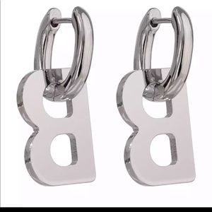 New Women’s earrings 40mm* 20mm in weight 20.3g